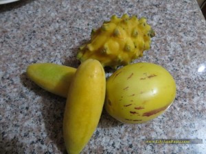 pepino dulce taxo banana passionfruit pitaya dragon fruit