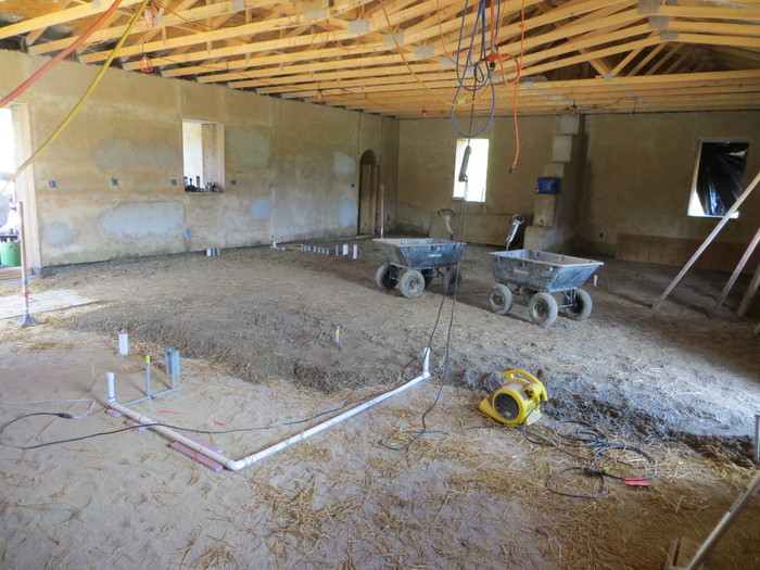 Cob layer - earthen floor in earthbag house