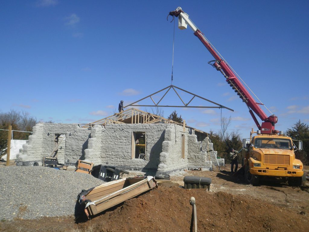 Earthbag house roof